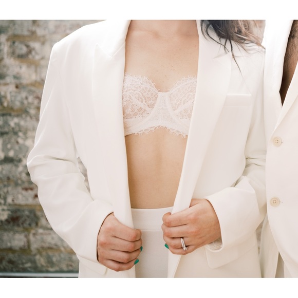 Victoria Secret White Lace Bra - Picture 4 of 4